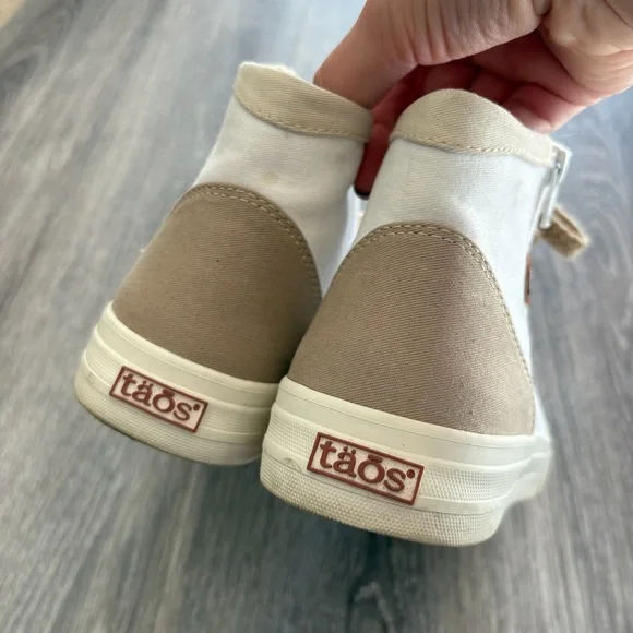 Taos Top Soul High-Top Sneakers - Picture 5 of 9